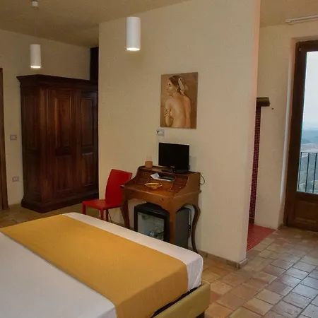 Palazzo Castriota Bed & Breakfast