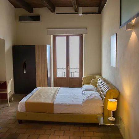 Bed & Breakfast Palazzo Castriota 4*