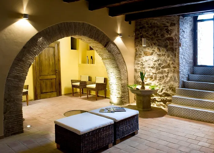 Palazzo Castriota לינה וארוחת בוקר