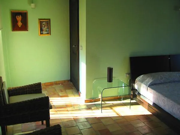 לינה וארוחת בוקר Palazzo Castriota קוריליאנו קלאברו