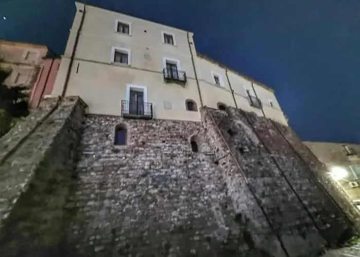 Palazzo Castriota לינה וארוחת בוקר קוריליאנו קלאברו