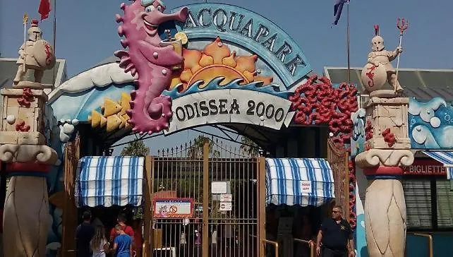 לינה וארוחת בוקר Palazzo Castriota 4*