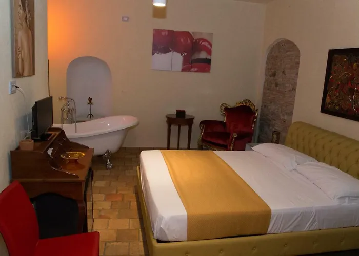 Palazzo Castriota לינה וארוחת בוקר