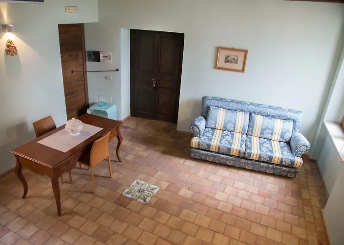 לינה וארוחת בוקר Palazzo Castriota קוריליאנו קלאברו