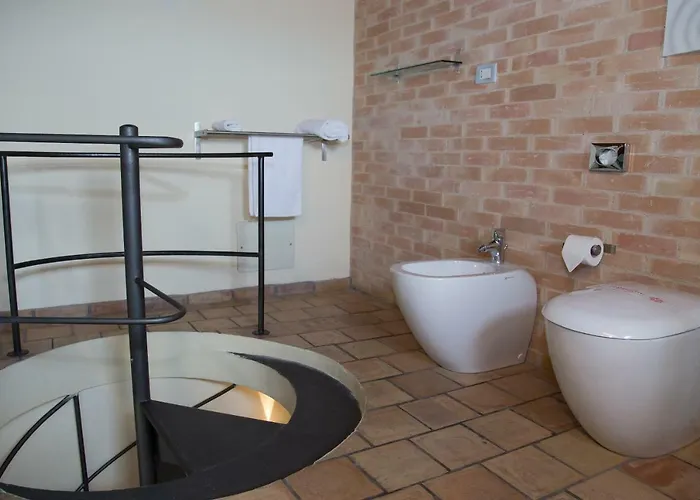 Palazzo Castriota קוריליאנו קלאברו