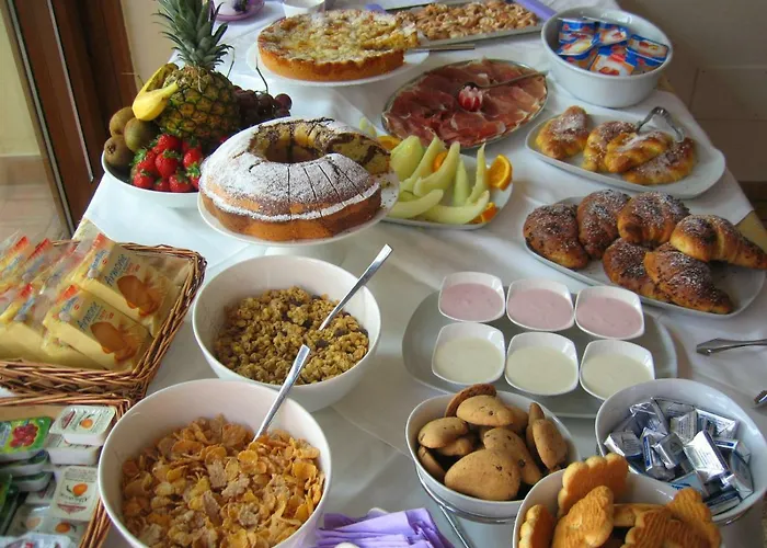 לינה וארוחת בוקר Palazzo Castriota קוריליאנו קלאברו