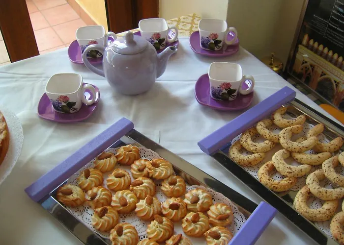 לינה וארוחת בוקר Palazzo Castriota 4*